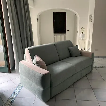 Marechiaro 2 Apartment *